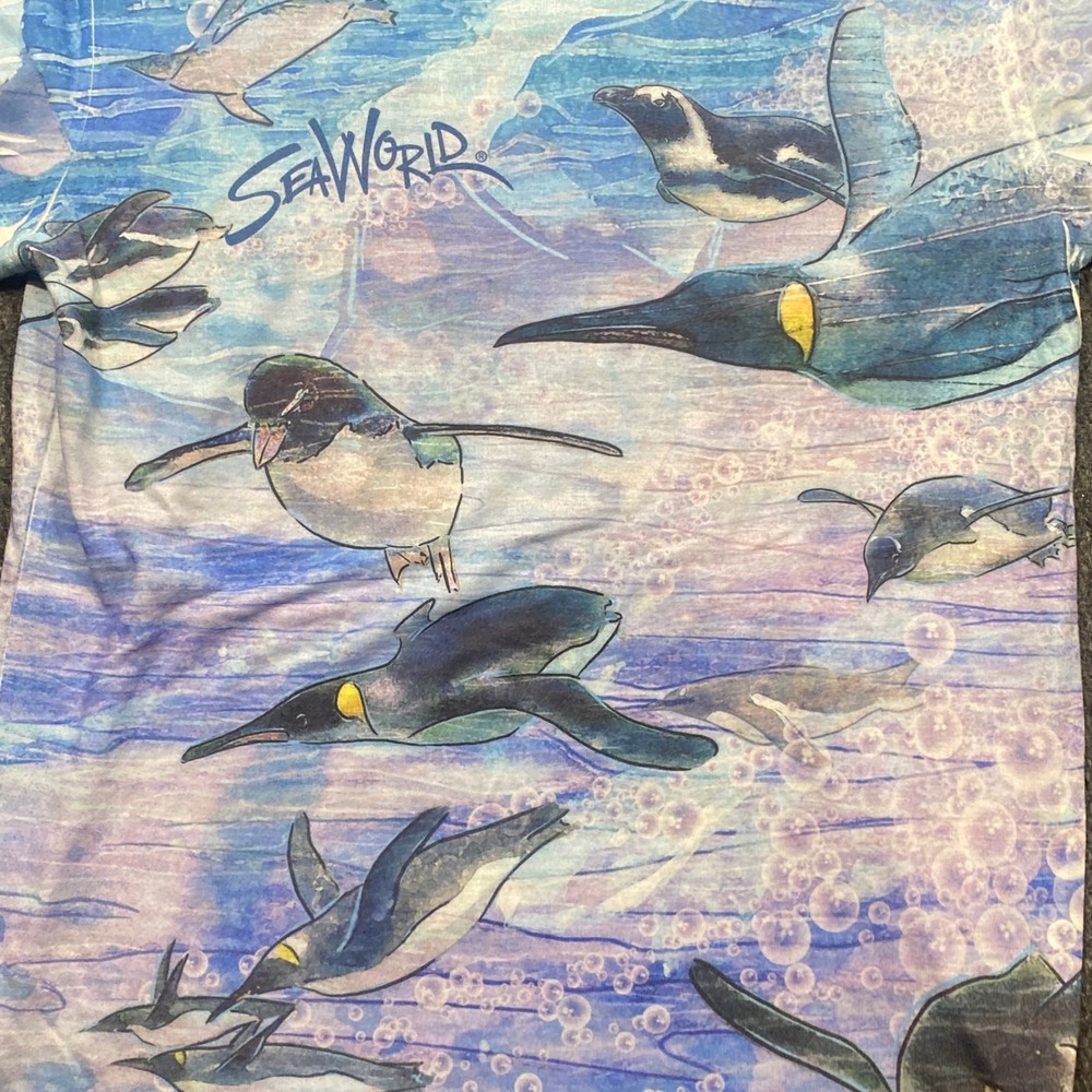 SeaWorld Penguin All Over Print TShirt Sz M Blue Purple Watercolor Graphic Tee - Picture 7 of 10